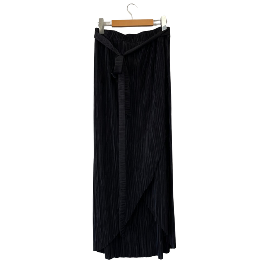 black plisse wrap skirt w/ tie - US 16