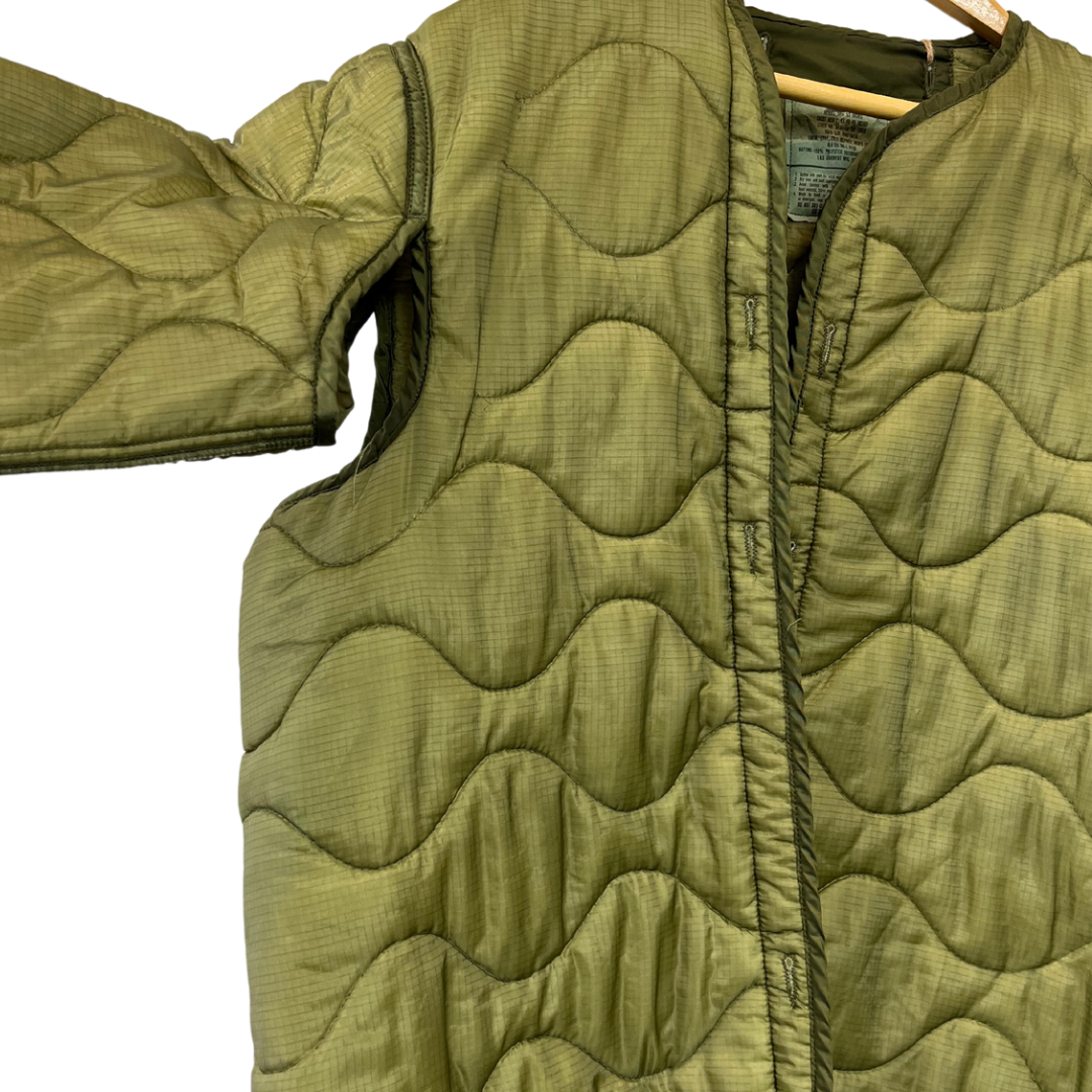 1970s military jacket in olive green - US 20/22